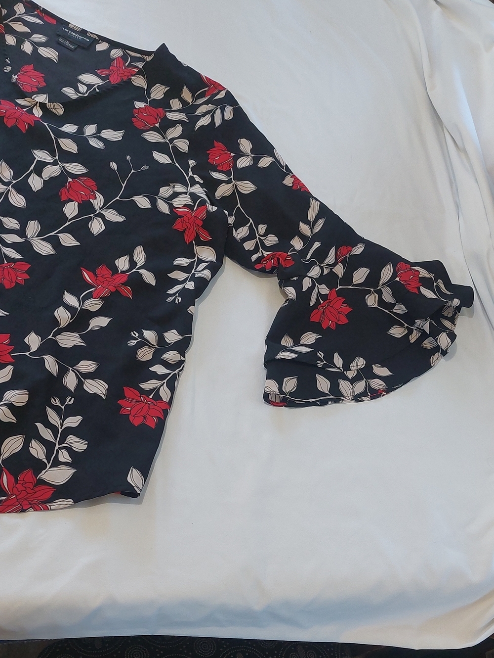 Liz Claiborne Black Blouse with Red Floral Print and Cream Leaves.Ruffle Sleeves